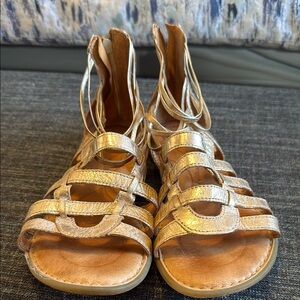 Born, Gold leather Strappy Sandals